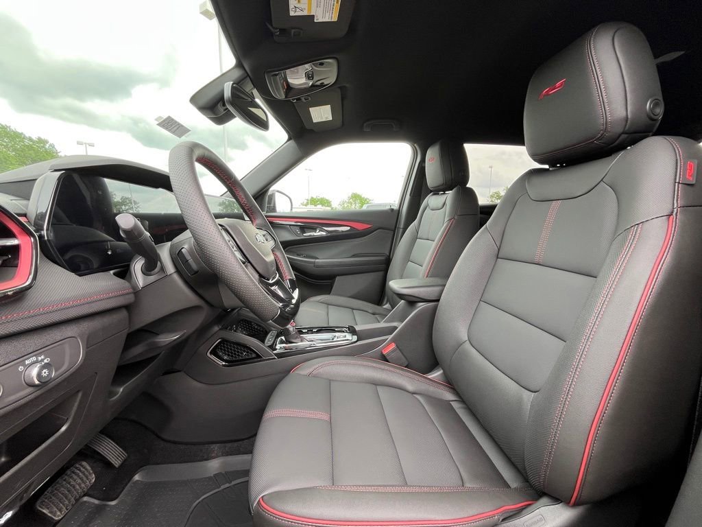 New 2026 Mosaic Black Metallic Chevrolet RS image 17