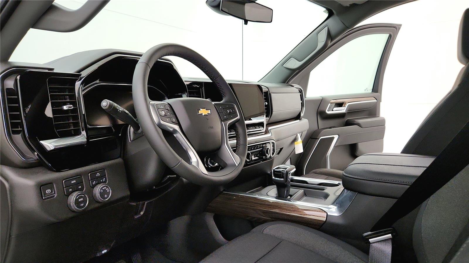 2026 Chevrolet Silverado 1500 LT - Photo 22