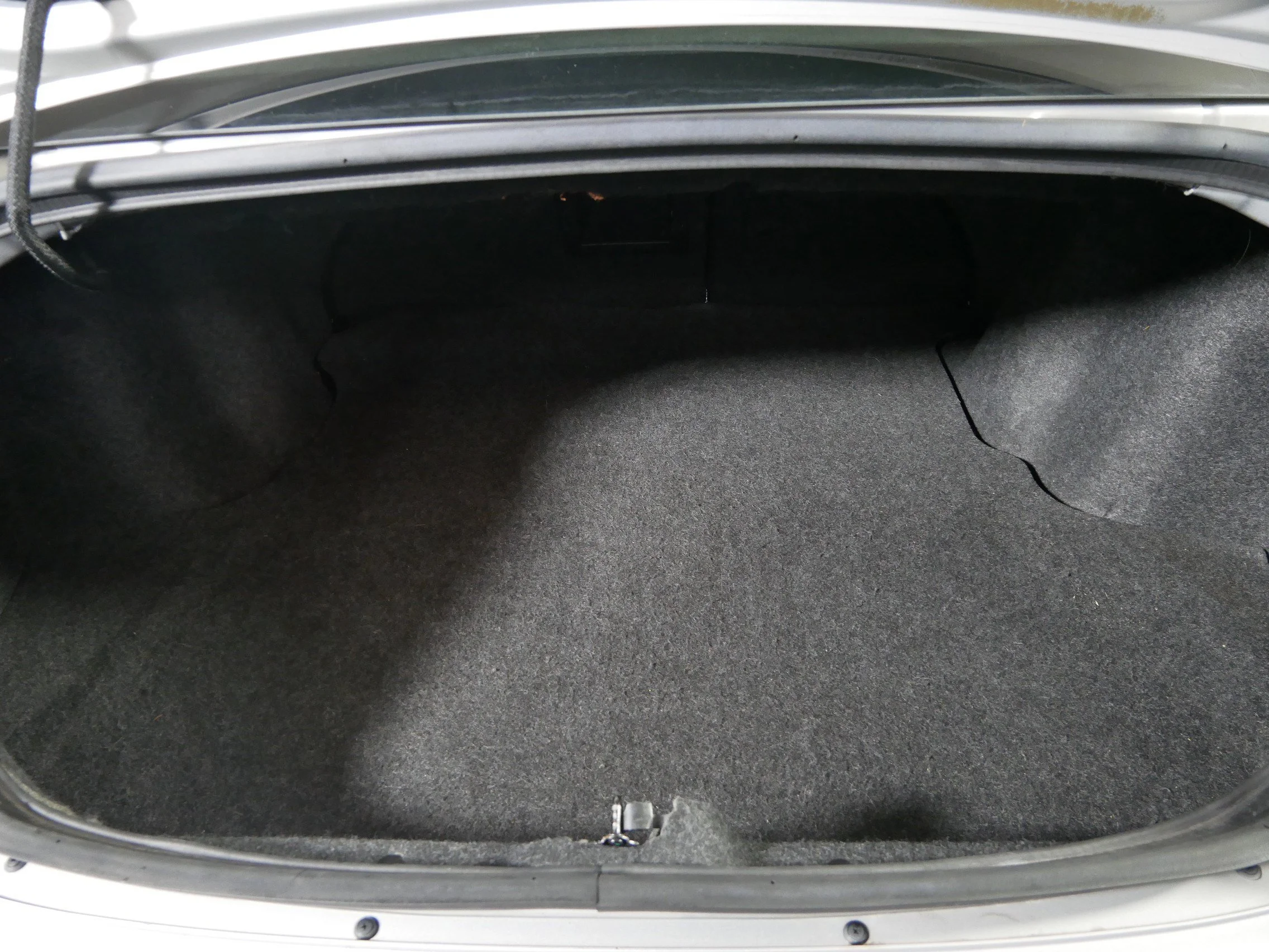 Used 2011 Bright Silver Metallic Chrysler LX image 18