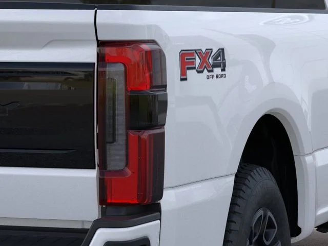 New 2026 Star White Metallic Tri-Coat Ford Platinum image 23