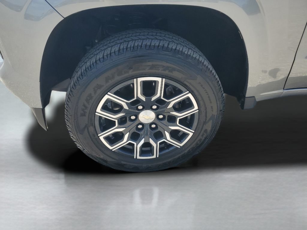 Used 2024 Gray Chevrolet LT image 32