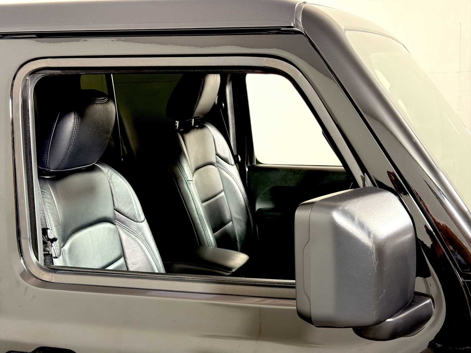 Used 2023 Black Clearcoat Jeep Rubicon image 29