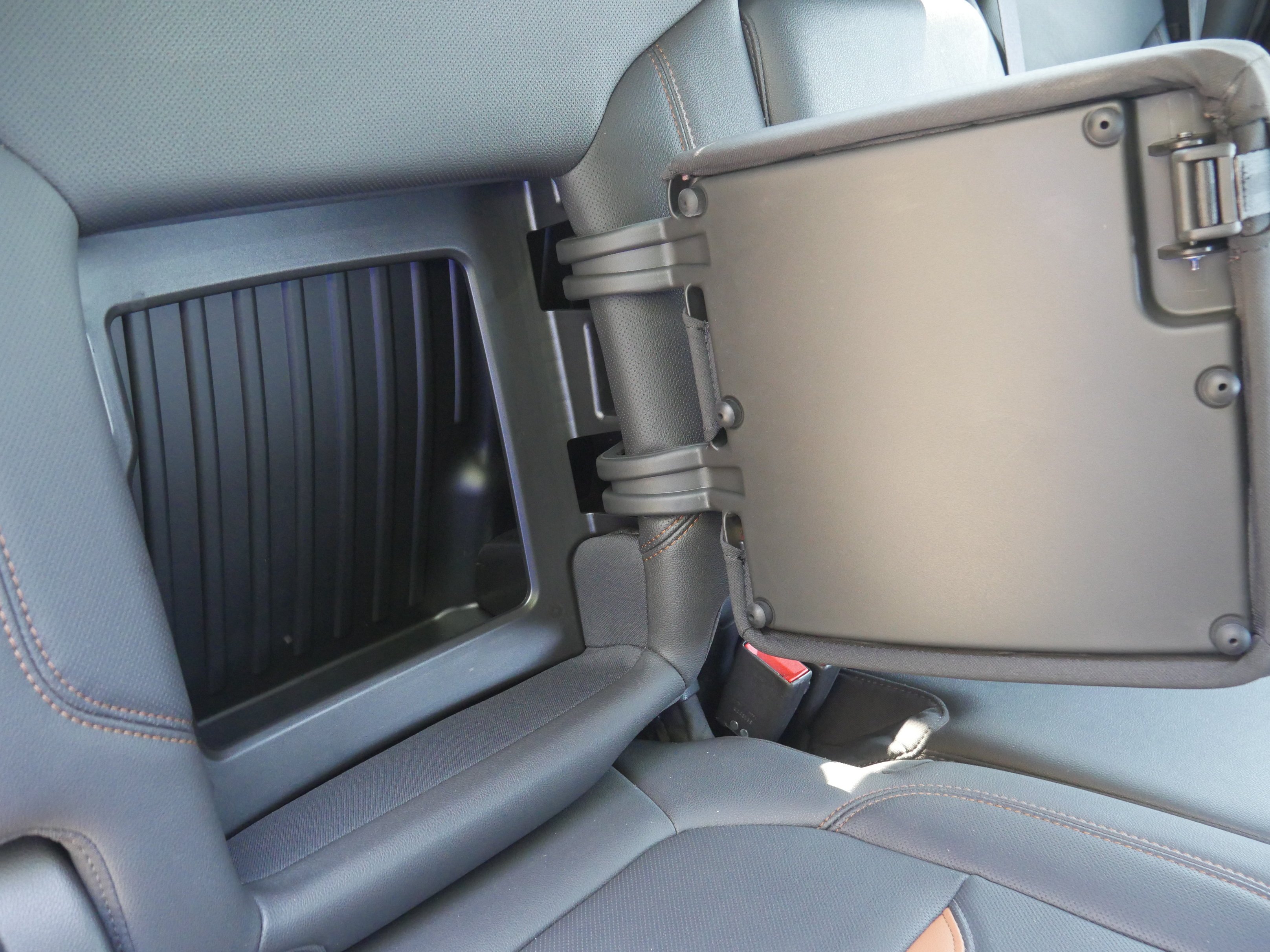 Used 2022 Onyx Black GMC AT4 image 27