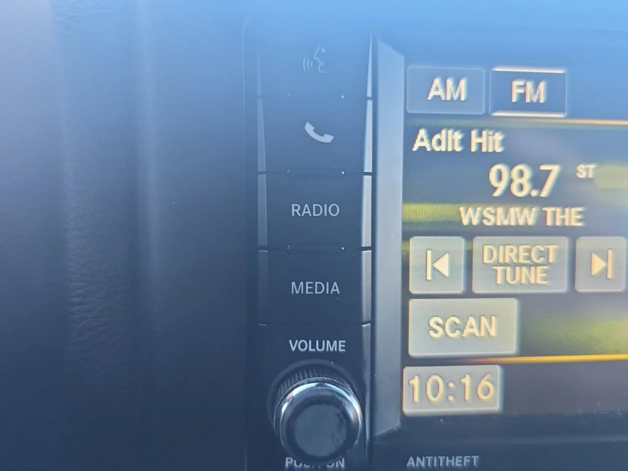 Used 2016 Blue Jeep Sport image 29