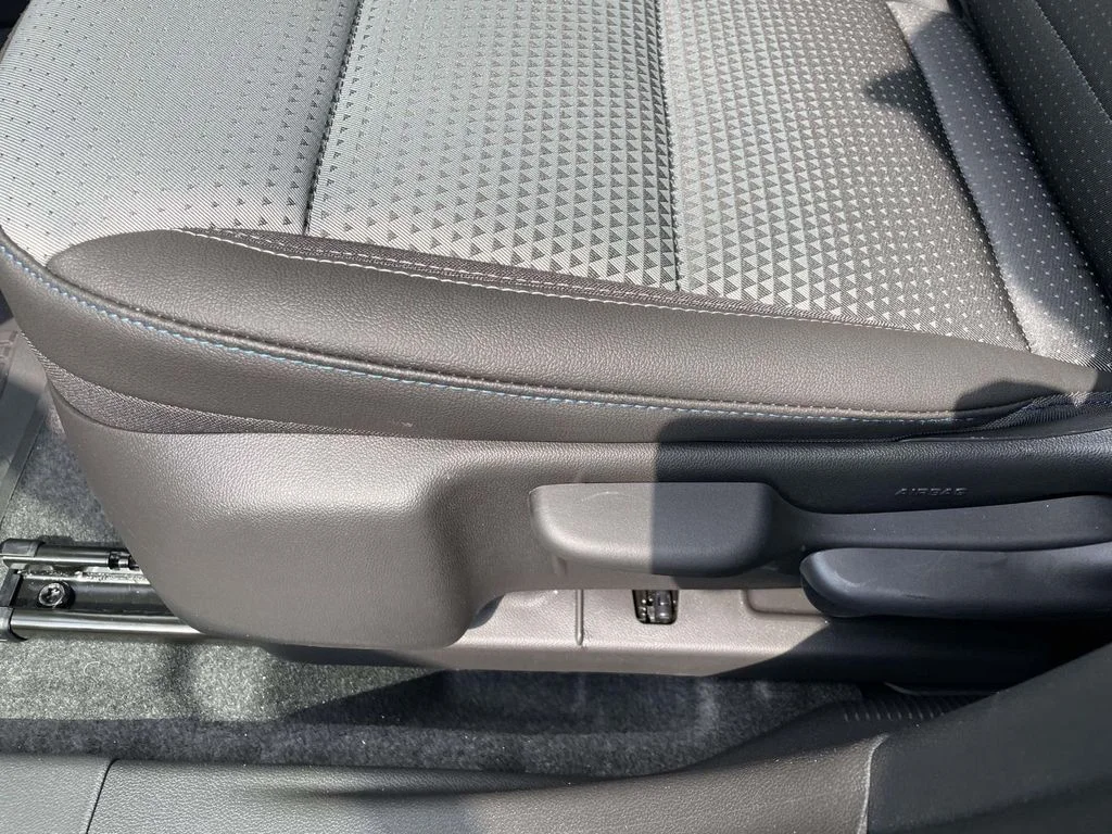 New 2026 Mosaic Black Metallic Chevrolet LT image 19