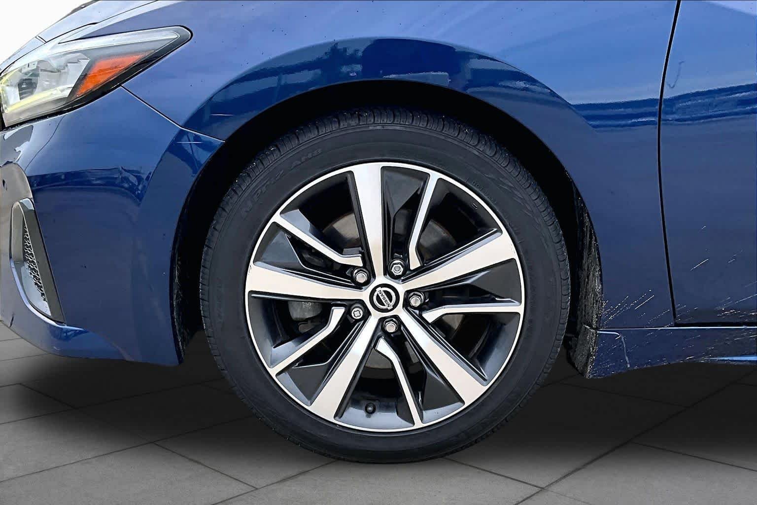 Used 2019 Deep Blue Pearl Nissan SL image 10