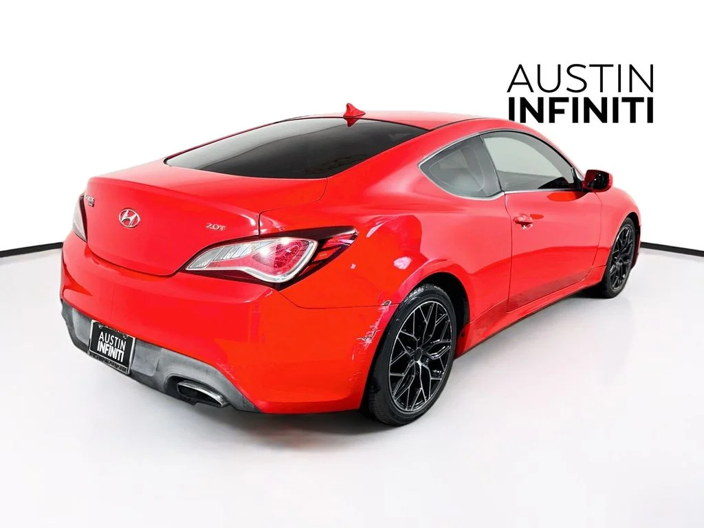 Used 2013 Red Hyundai 2.0T image 7