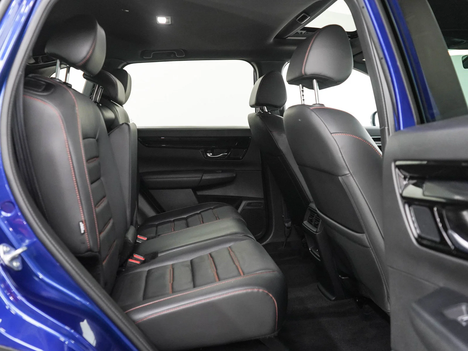 Used 2024 Blue Honda Sport Touring AWD image 12