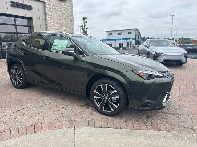 New 2026 Nori Green Pearl Lexus 300h Premium image 12