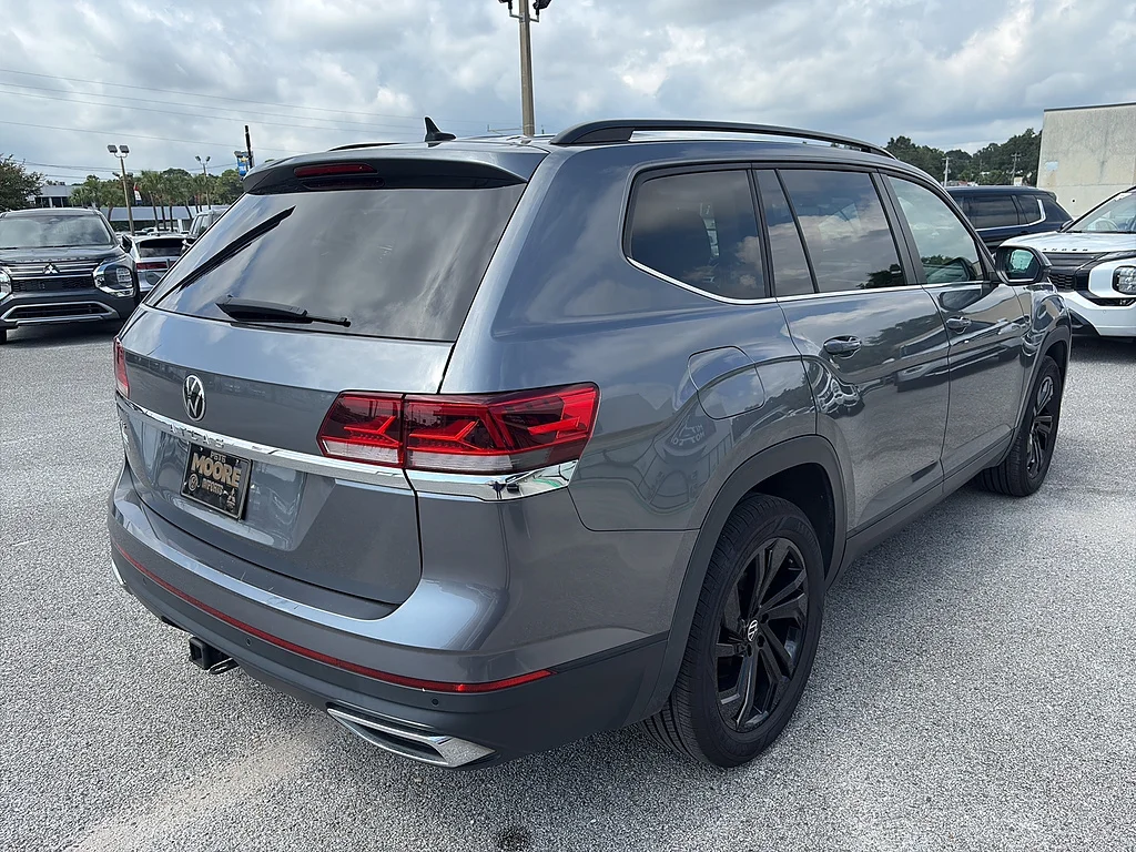 Used 2023 Platinum Gray Metallic Volkswagen 3.6L V6 SE w/Technology FWD image 5