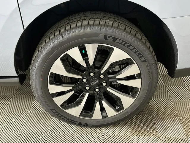 New 2027 Ford Expedition Max Platinum