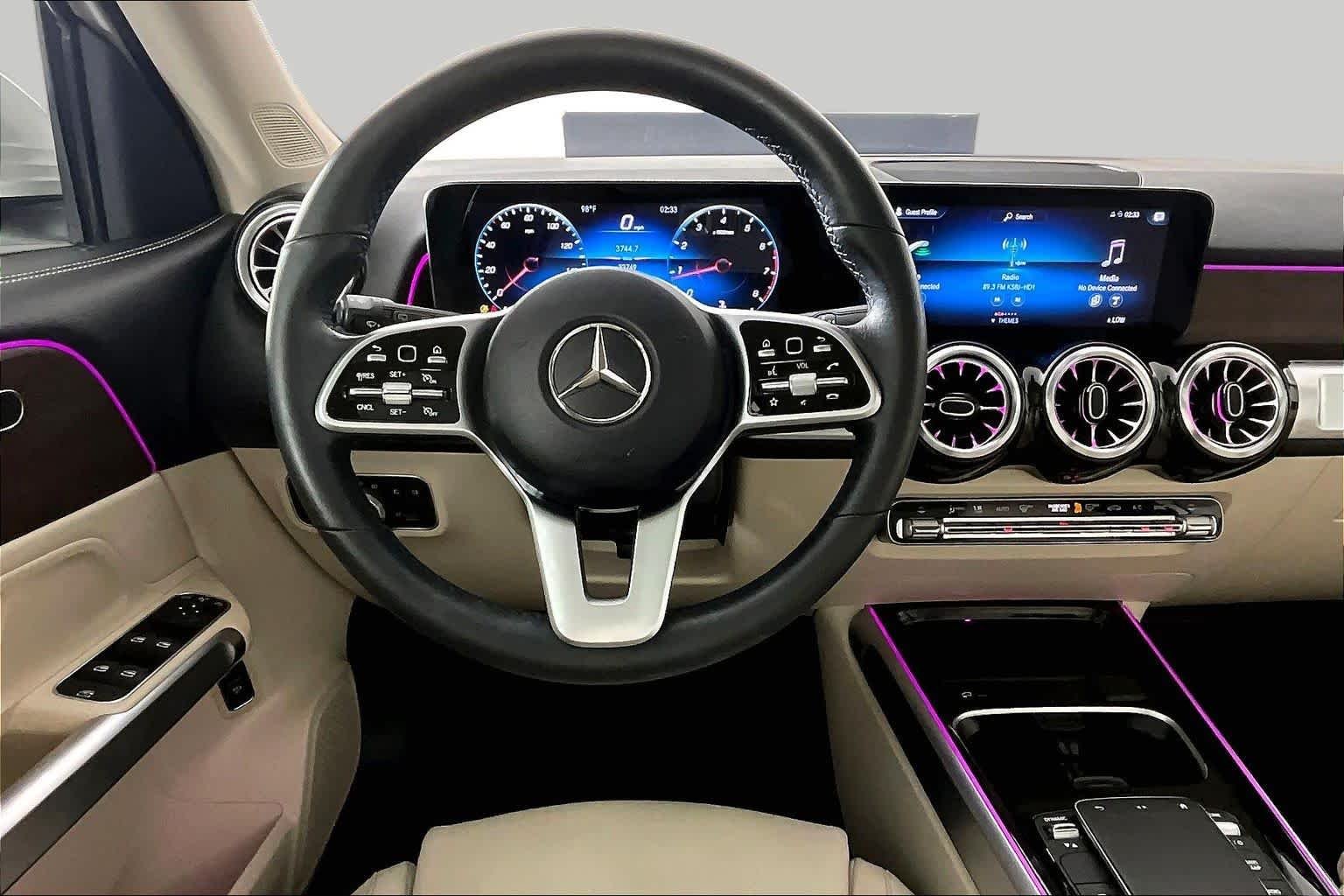 Used 2022 Polar White Mercedes-Benz GLB 250 image 6