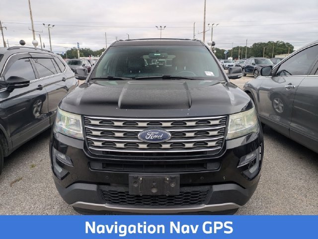 Used 2017 Black Ford XLT image 6
