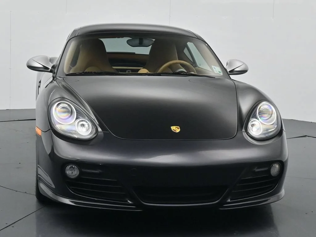 Used 2012 Black Porsche R image 10