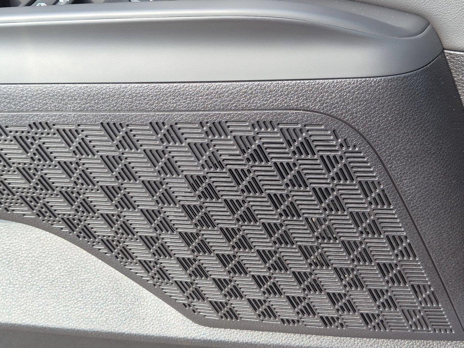 Used 2026 Ceramic Silver Kia SX image 17