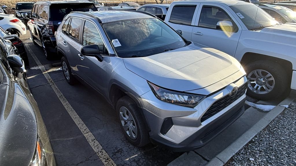 2019 Toyota RAV4 LE