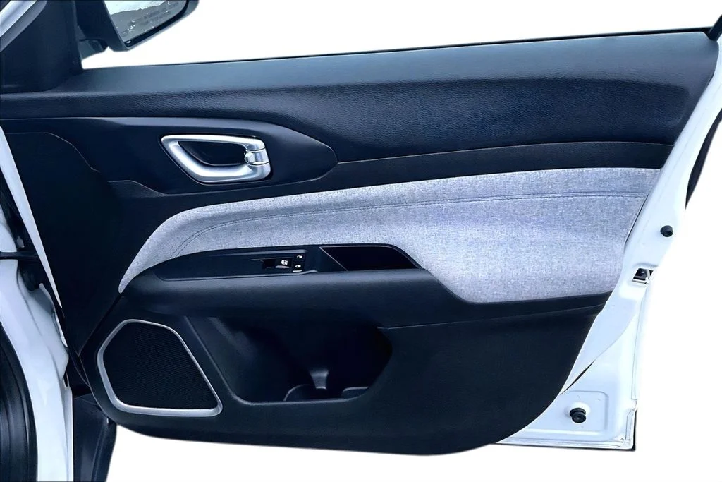 2024 Jeep Compass Latitude - Photo 23