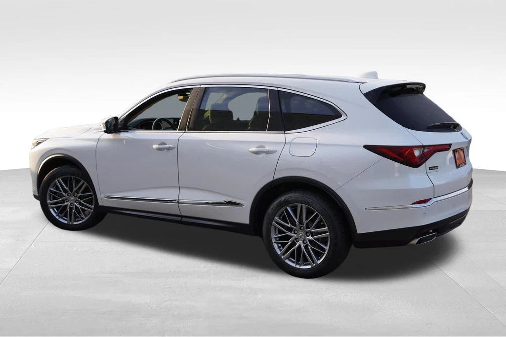 Used 2024 Platinum White Pearl Acura Advance image 8