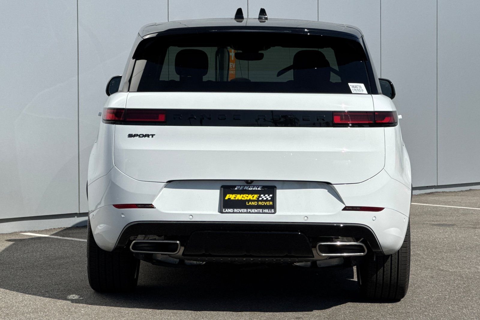 New 2026 Fuji White Land Rover Dynamic SE image 4