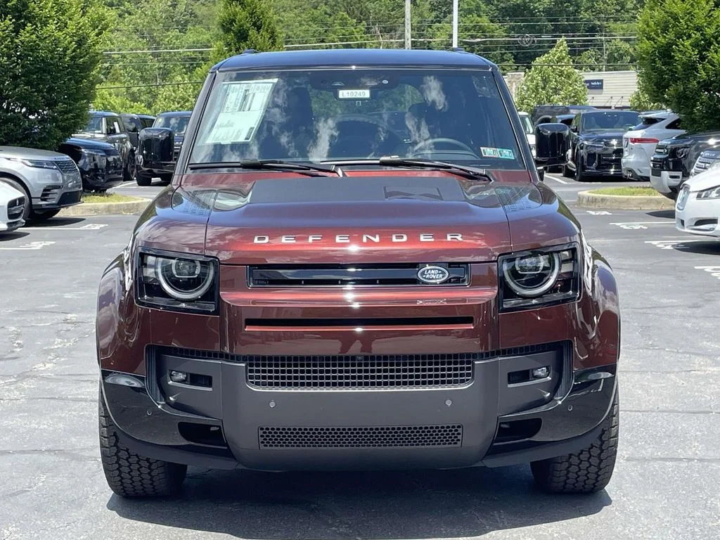New 2026 Sedona Red Land Rover X-Dynamic SE image 2