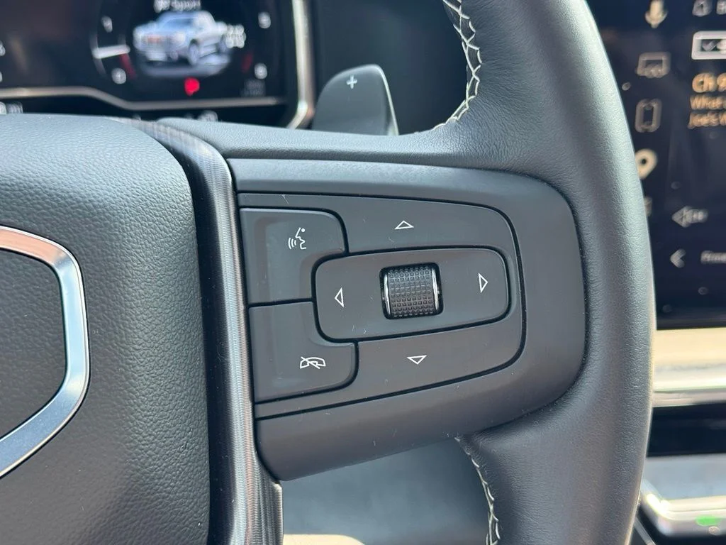 Used 2025 Silver GMC Denali Ultimate image 24