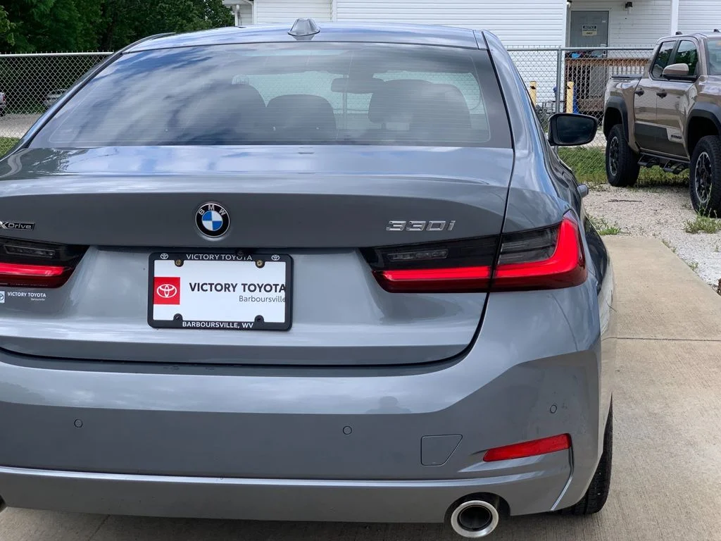Used 2025 Gray BMW 330i xDrive image 34