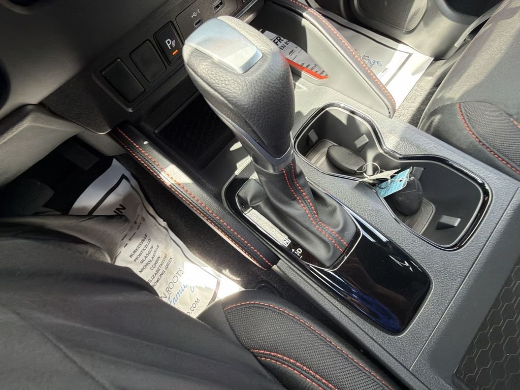 Used 2025 White Nissan PRO-4X image 27