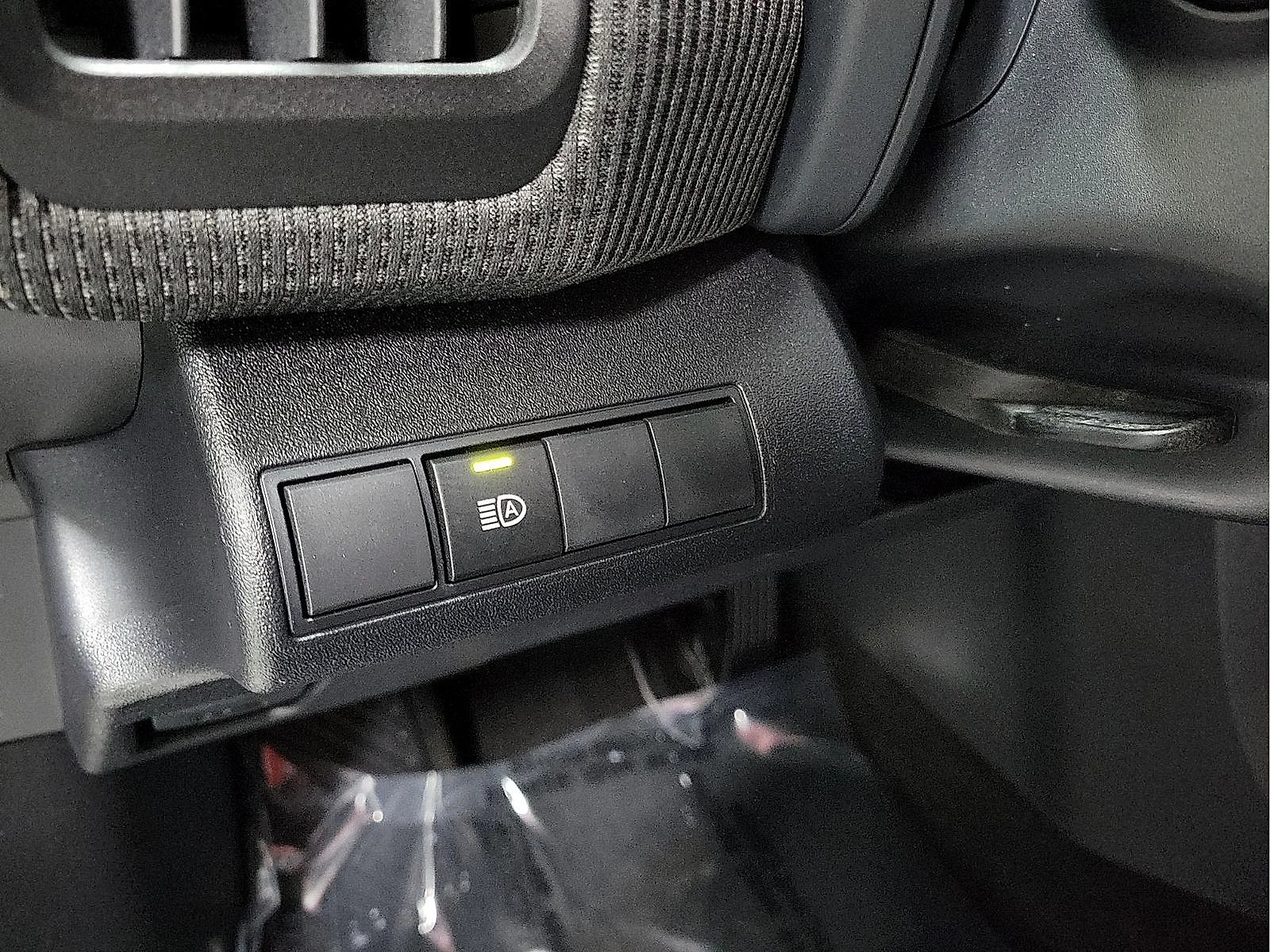 Certified Used 2023 WIND CHILL PEARL Toyota XLE image 13