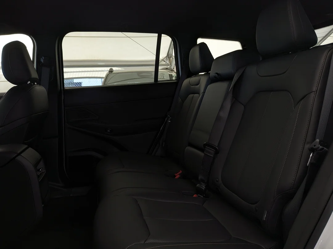 New 2026 White Jeep Limited - - 4x4 - Limited Pkg (23G) - Tech Group - Mopar Interior Protection Pkg & More! image 27