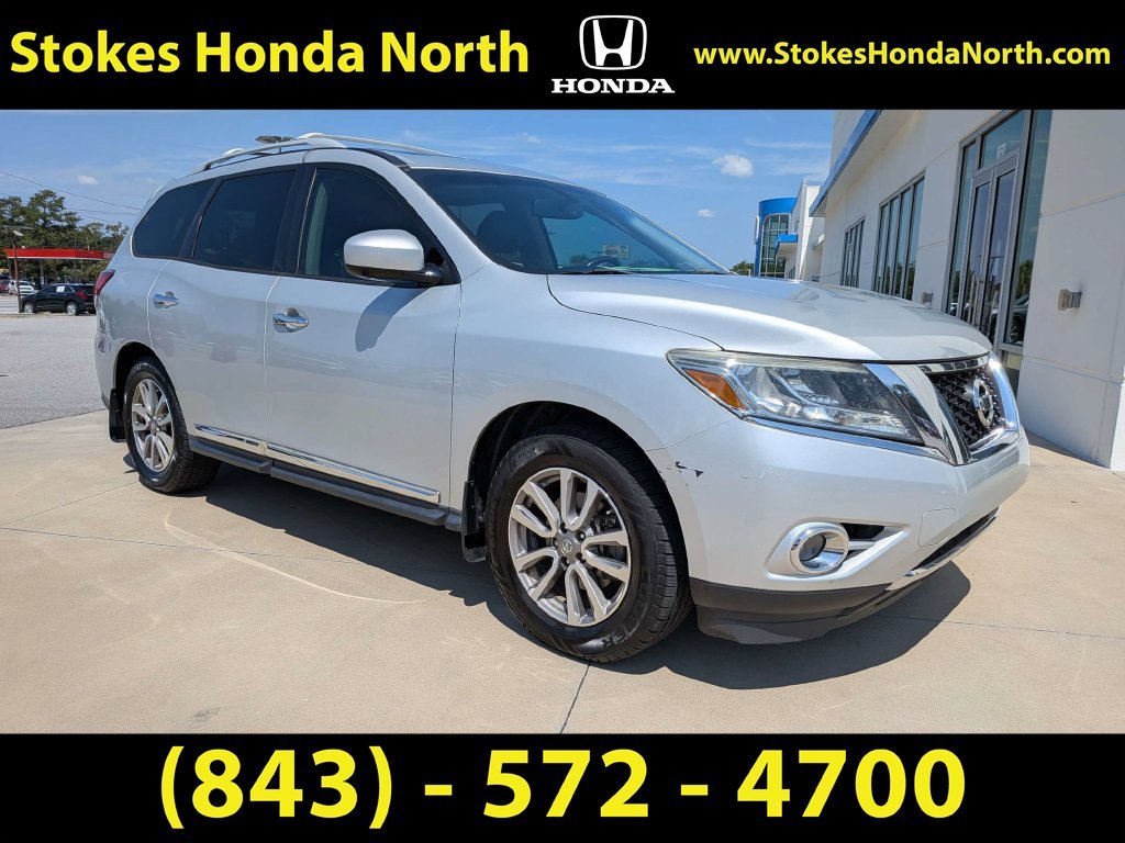 Used 2015 Silver Nissan SL image 1