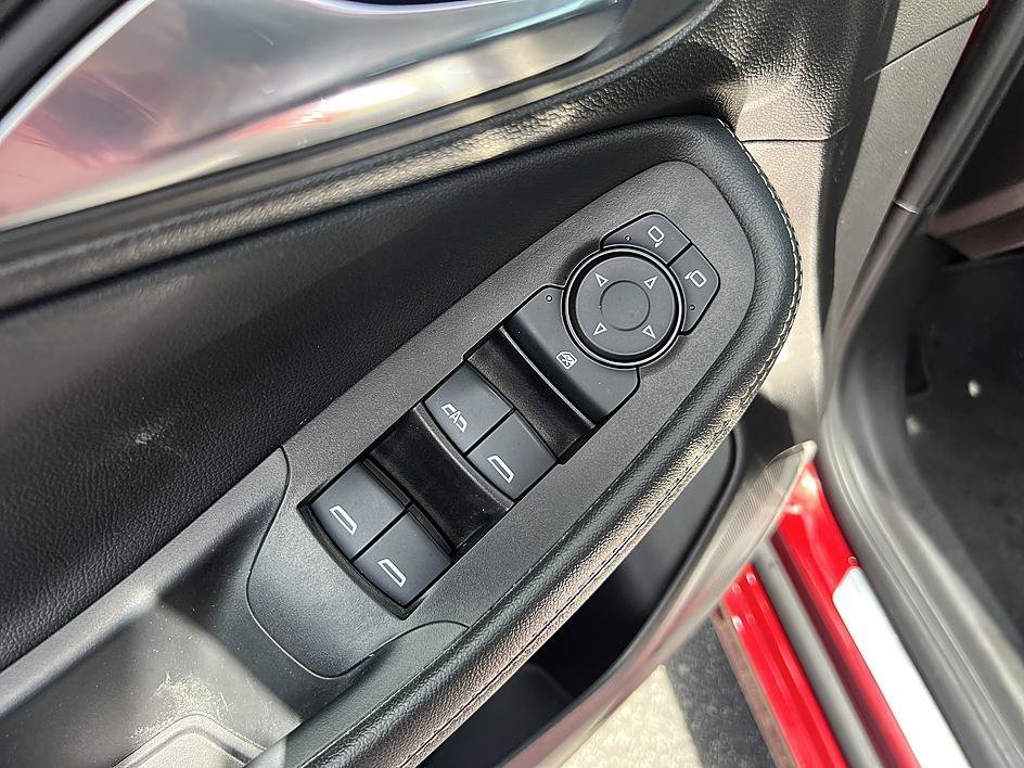 Used 2020 Chili Red Metallic Buick Select image 20