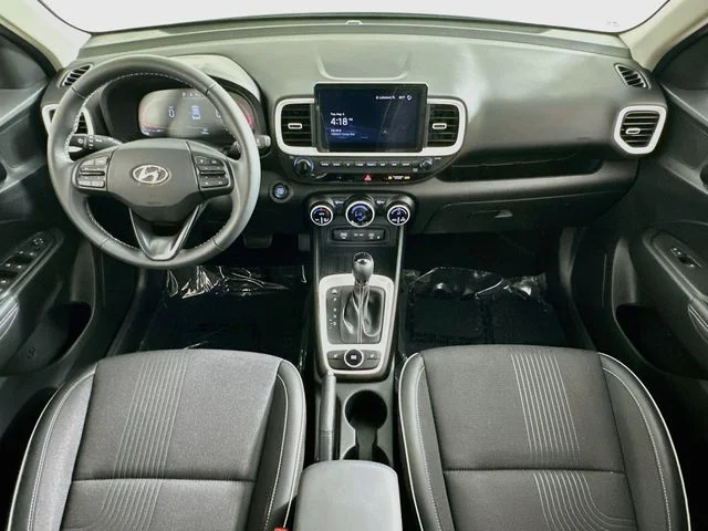 Certified Used 2025 Green Hyundai Limited image 13