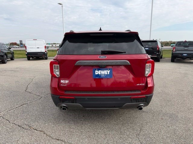 Certified Used 2022 Red Metallic Ford XLT image 11