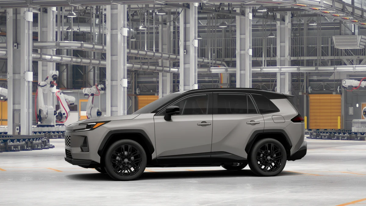 New 2026 Meteor Shower with Midnight Black Metallic roof Toyota XSE image 3