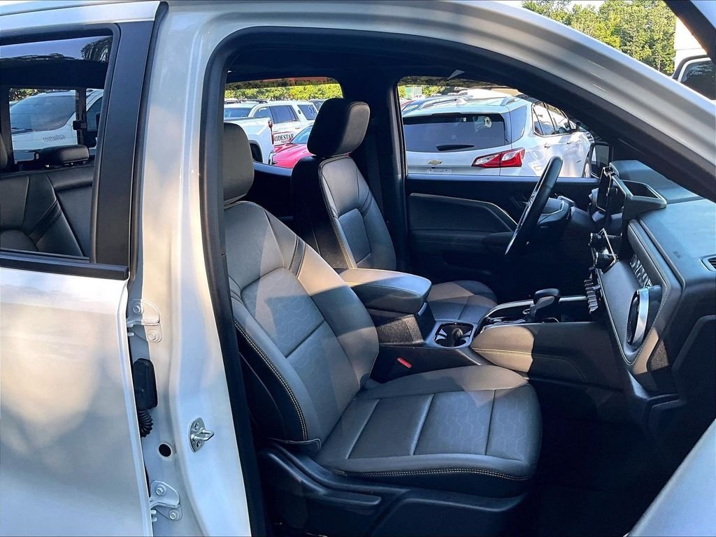 Used 2024 White Chevrolet ZR2 image 11