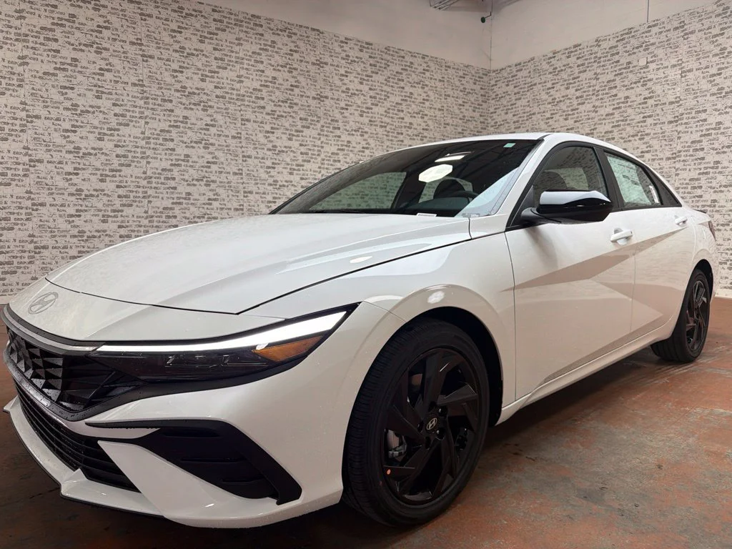 New 2026 Serenity White Hyundai SEL Sport image 3