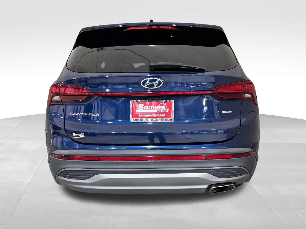 Used 2021 Blue Hyundai SE image 4