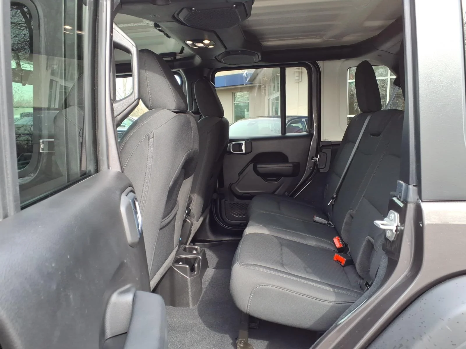 Used 2022 Sting-Gray Clear Coat Jeep Sport S image 15