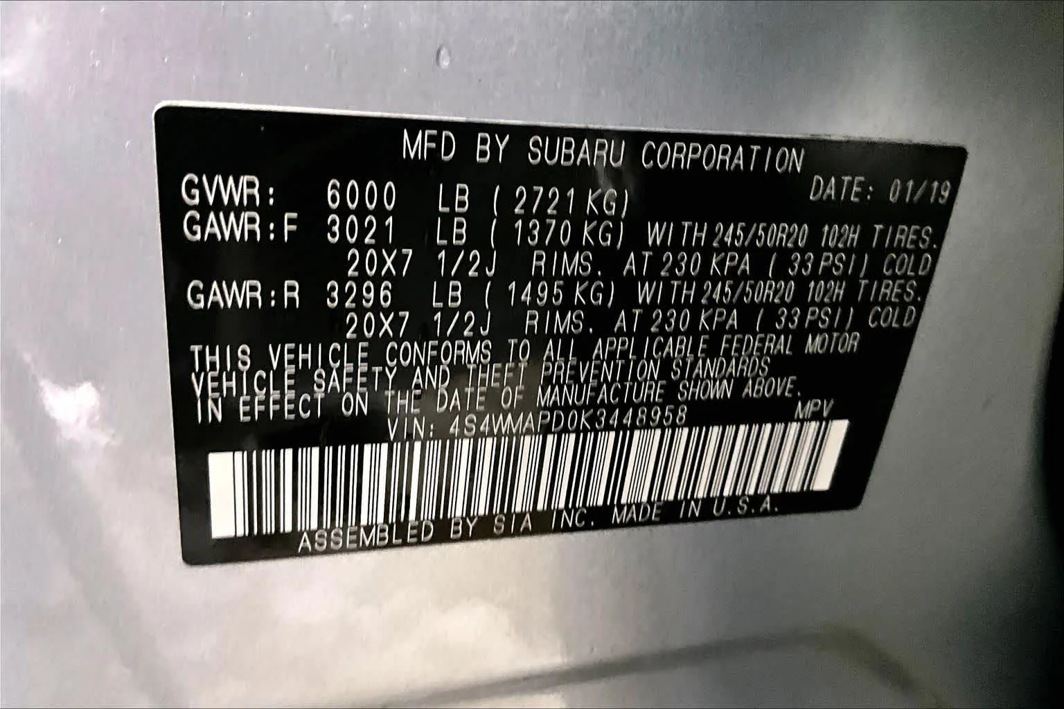 Used 2019 Ice Silver Metallic Subaru Limited image 35