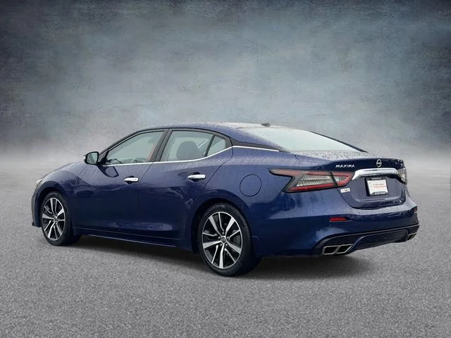 Used 2023  Nissan 3.5 SL image 4