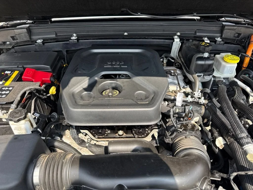 Used 2023 Black Jeep  image 29