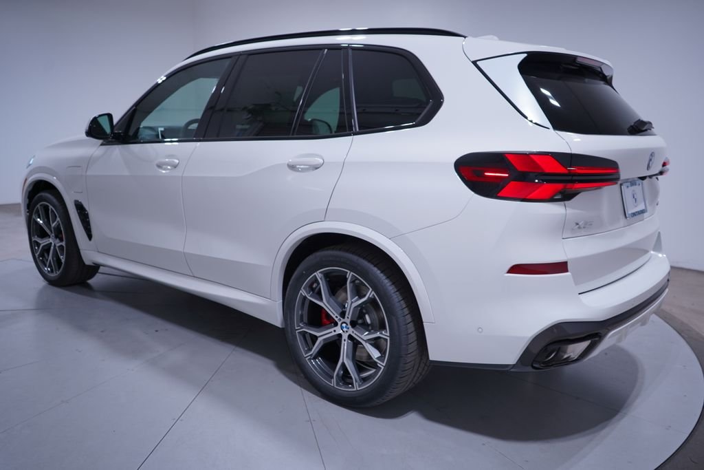 New 2026 Alpine White BMW xDrive50e image 3