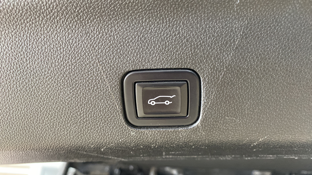 Used 2021 Onyx Black GMC Denali image 29