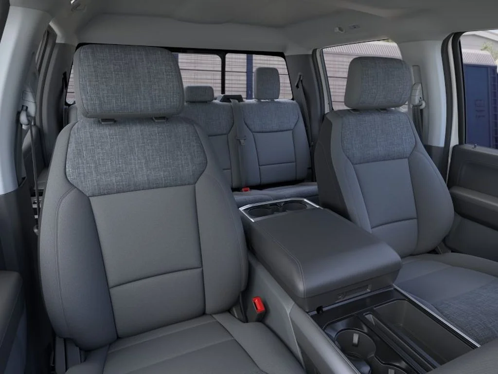 New 2026 Oxford White Ford XLT image 10