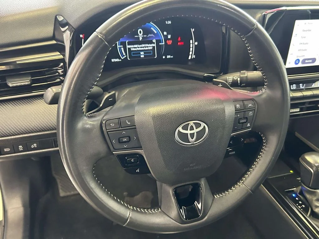 Certified Used 2025 White Toyota SE image 19