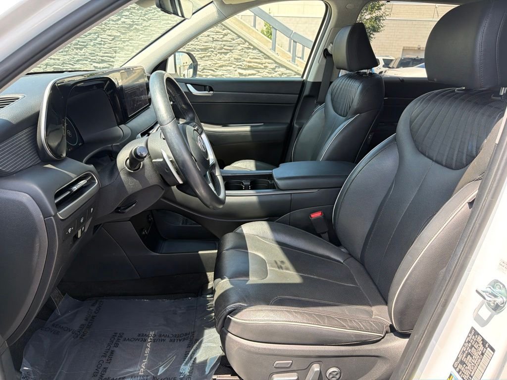 Used 2023 White Hyundai Limited image 10