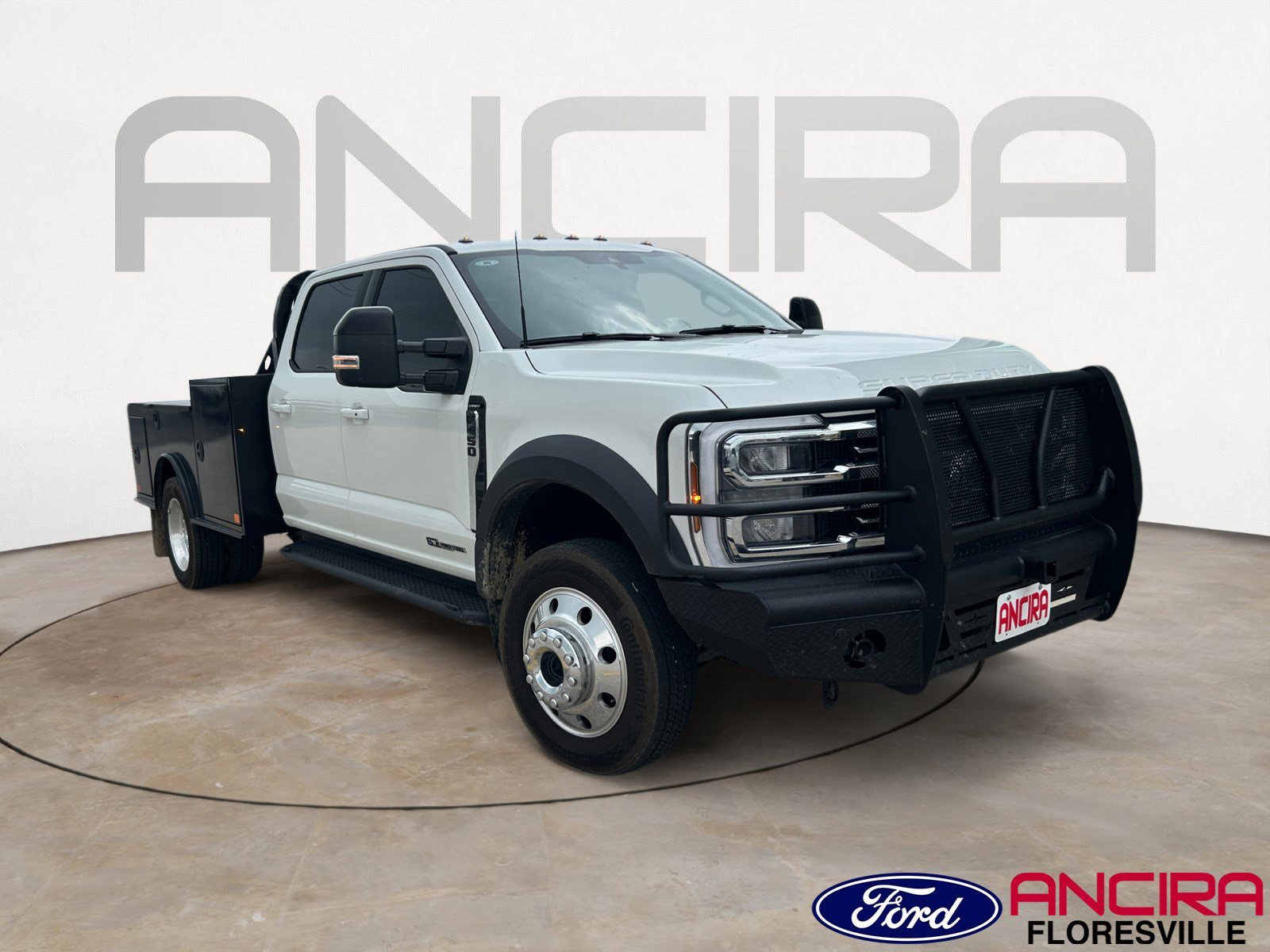 2026 Ford F-450 Lariat 4x4 Crew Cab 179-In DRW's photo