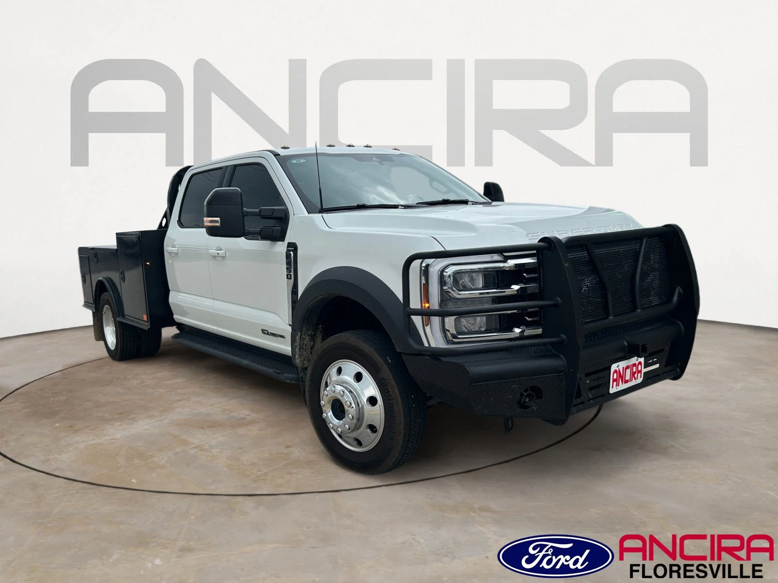 New 2026 White Metallic Ford LARIAT image 1