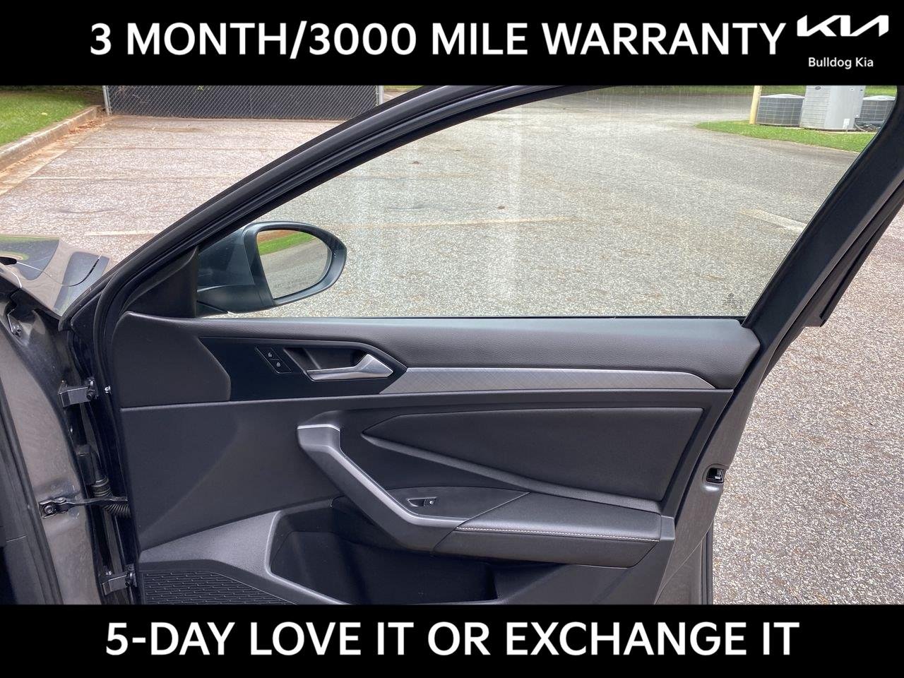 Used 2022 Platinum Gray Metallic Volkswagen SE image 16