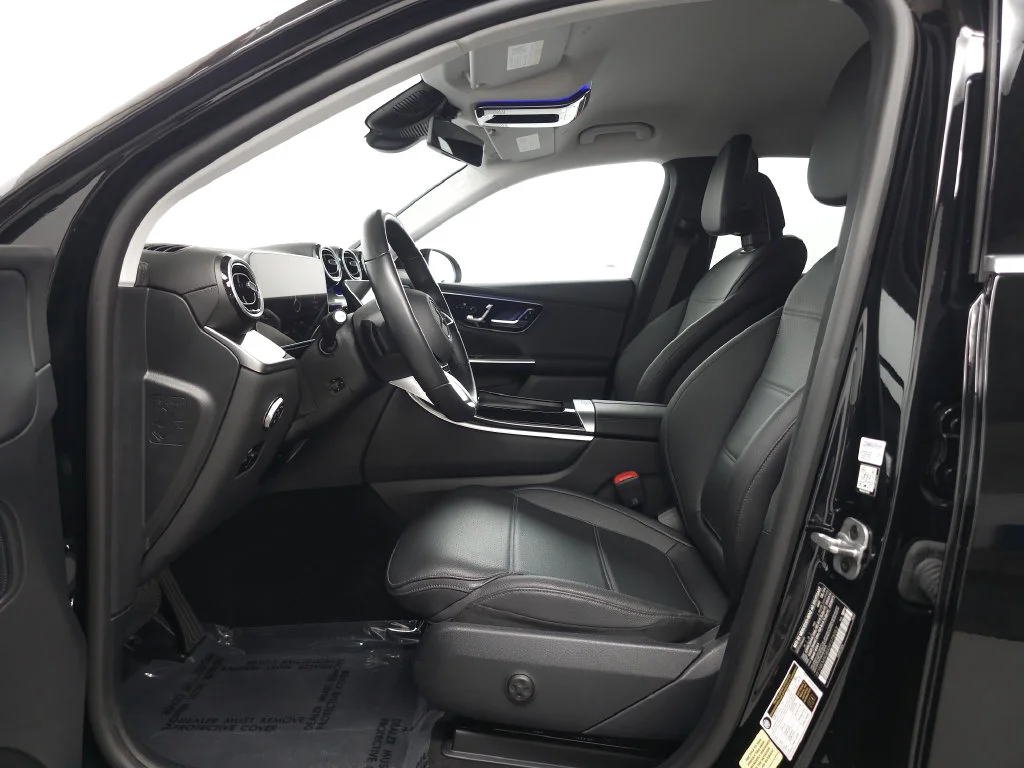 Used 2025 Black Mercedes-Benz GLC 350e image 8